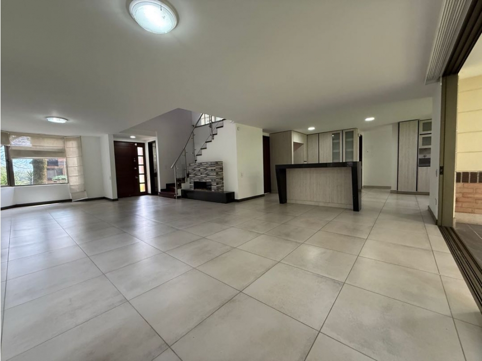 Venta de casa envigado Loma benedictinos — foto 2