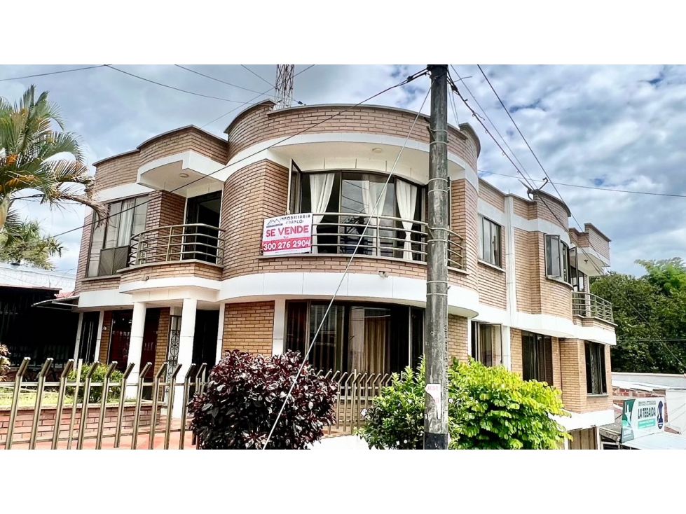VENTA DE CASA ESQUINERA CON LOCAL COMERCIAL LA TEBAIDA BARRIO APOLINAR — foto 2