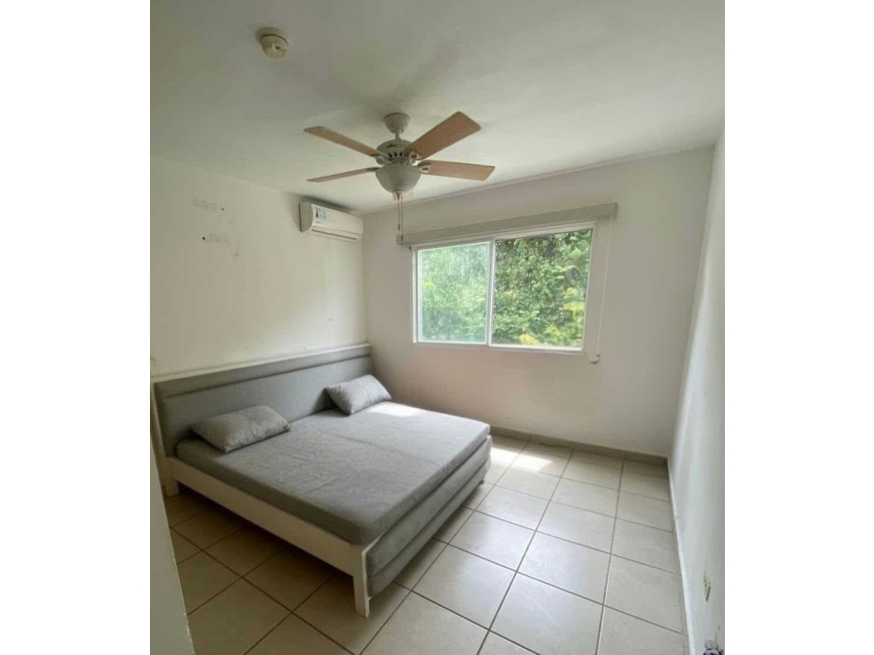VENTA DE CASA ESQUINERA EN PASEO DEL NORTE BRISAS DEL GOLF — foto 3