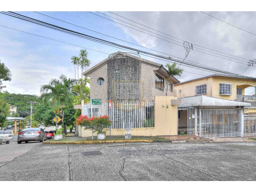 VENTA DE CASA ESQUINERA EN VILLA LUCRE - 1