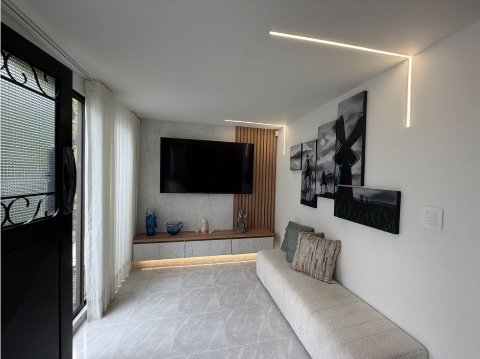 VENTA DE CASA ESQUINERA REMODELADA, SECTOR AVENIDA SUR PEREIRA — foto 2
