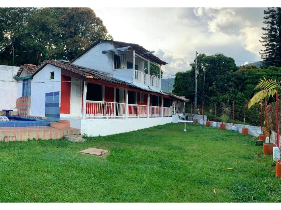 Venta de casa finca de recreo en Barbosa sector el hatillo - 1