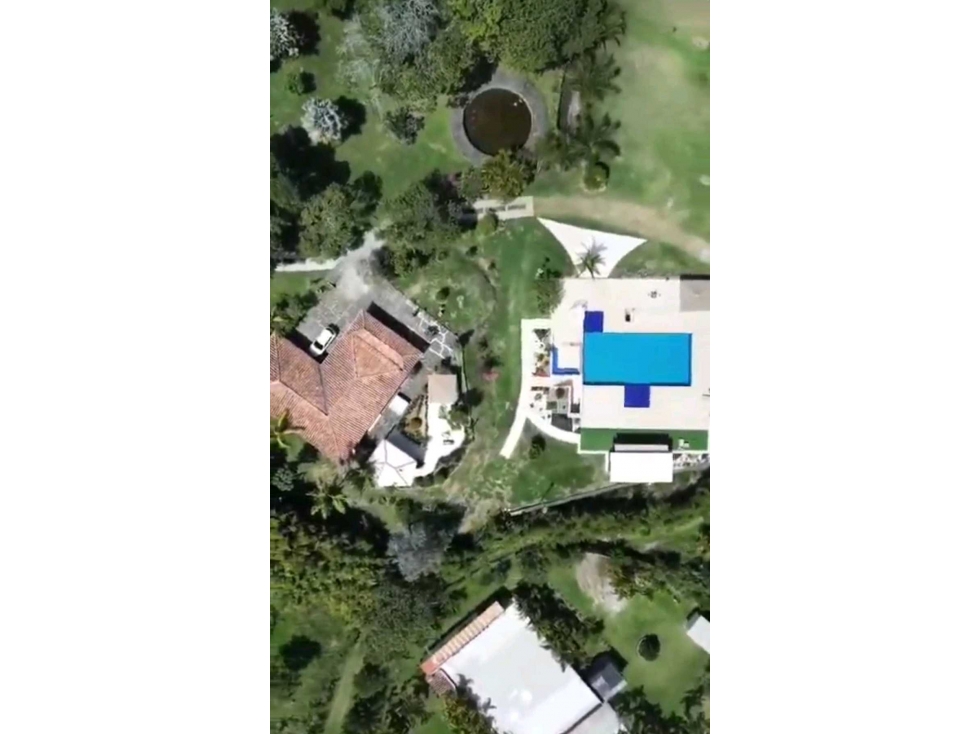 VENTA-RENTA DE CASA FINCA EN COPACABANA.