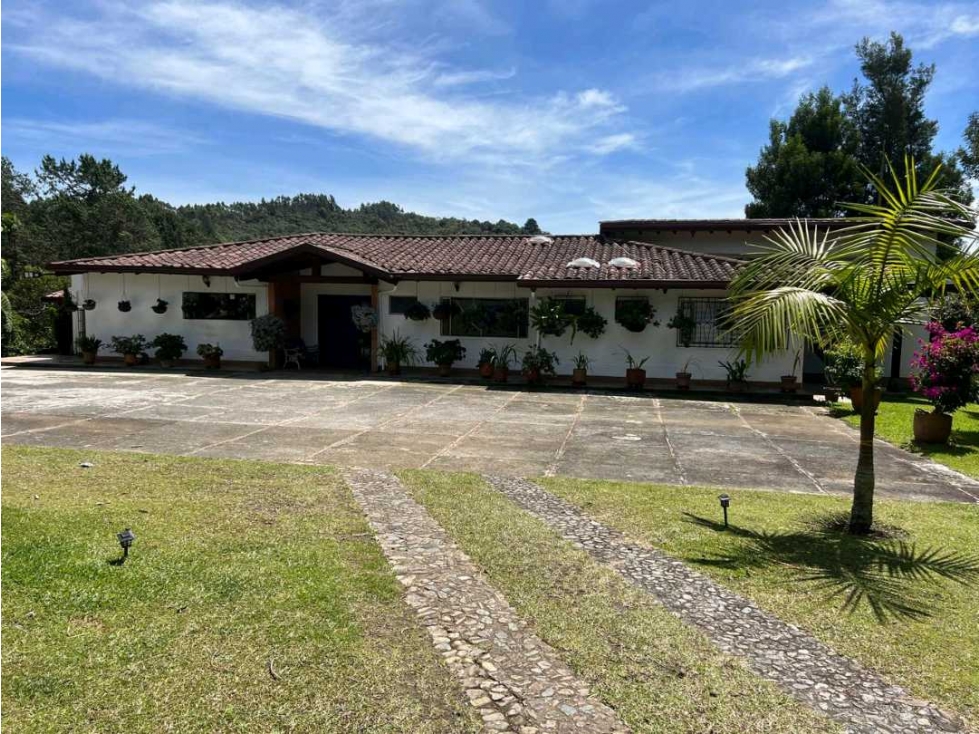 Venta de casa finca en Rionegro cerca a Llanogrande