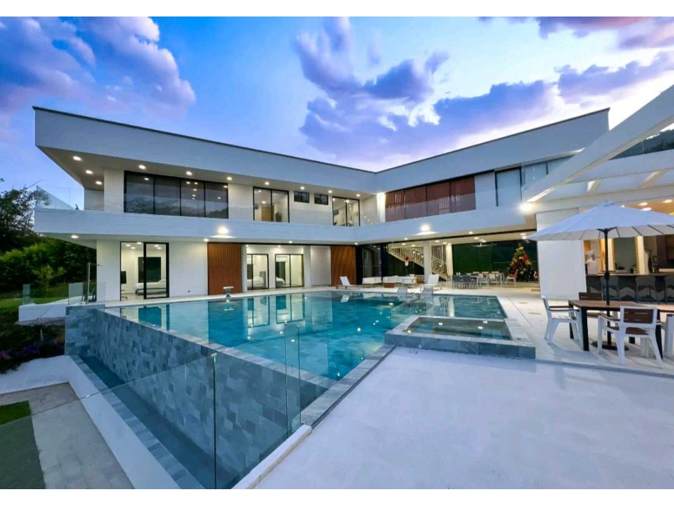 VENTA DE CASA FINCA EN SANTAFE DE ANTIOQUIA CON PISCINA PRIVADA.