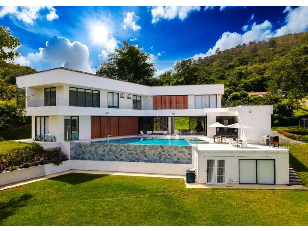 VENTA DE CASA FINCA EN SANTAFE DE ANTIOQUIA CON PISCINA PRIVADA. — foto 2