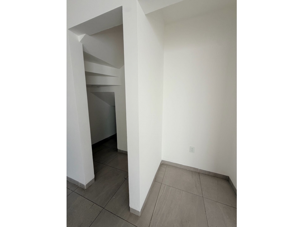 Venta Casa frente a la Alberca en La Reserva - 6