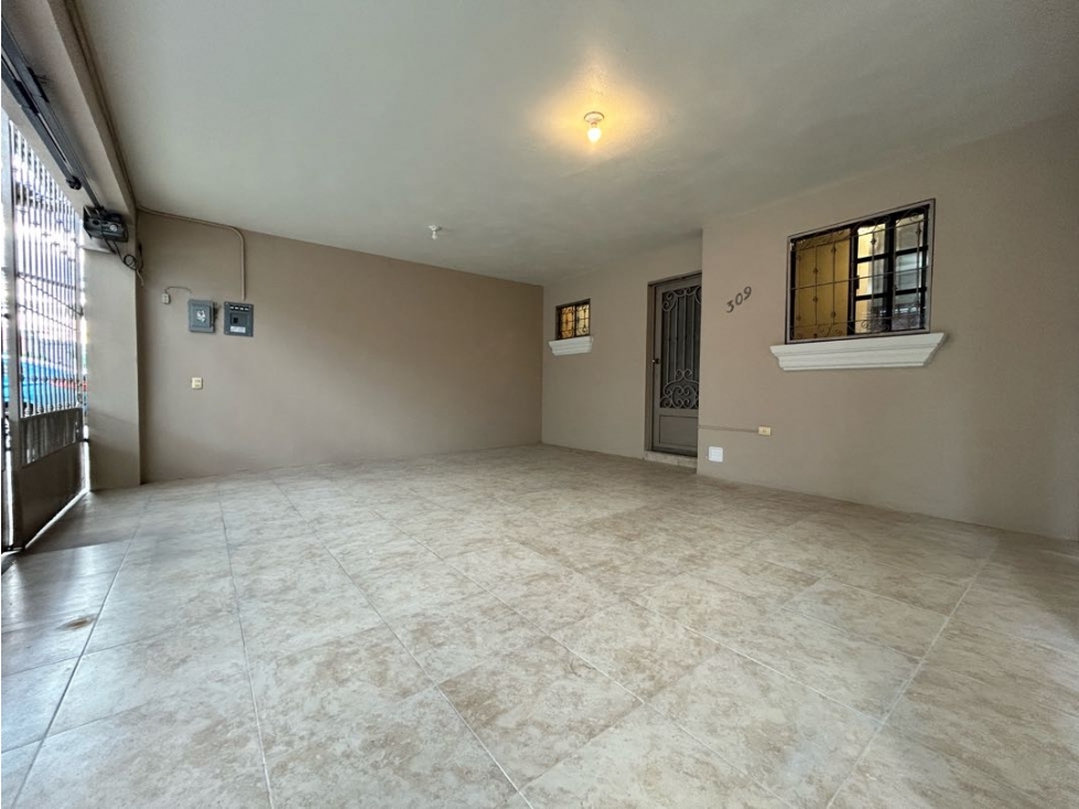 RENTA de CASA Galerías de Camino Real Guadalupe N.L. - 3