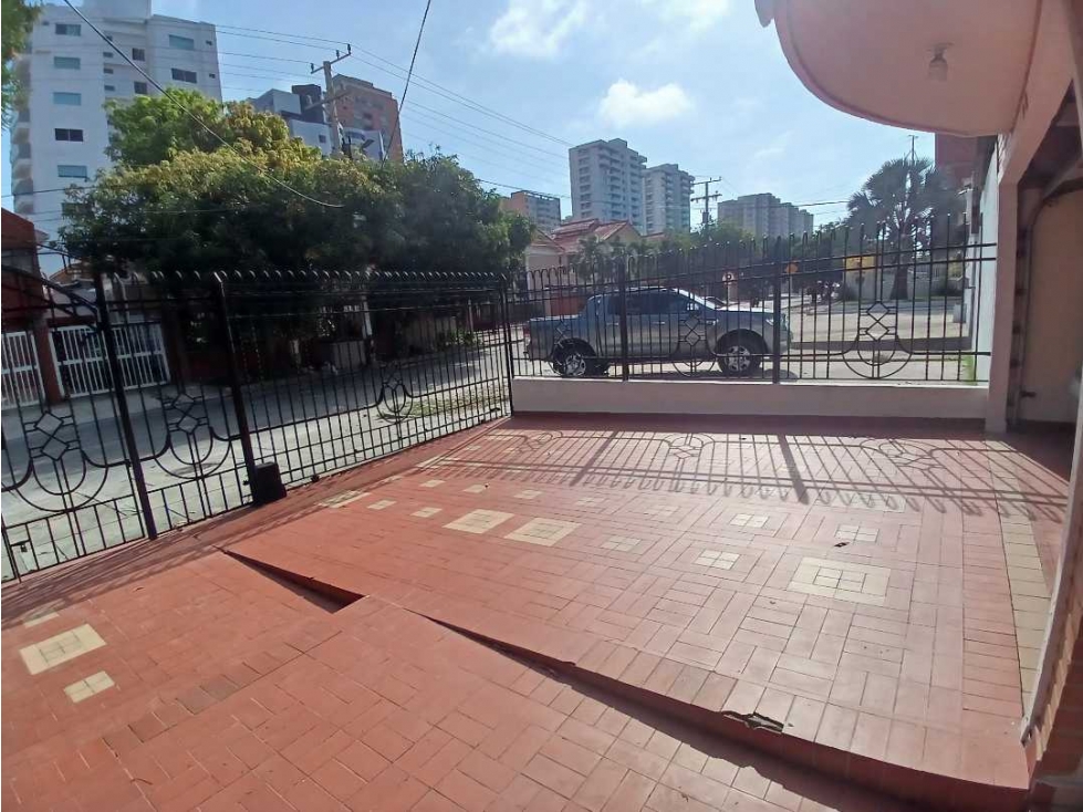 Venta de casa independiente Altos de Riomar