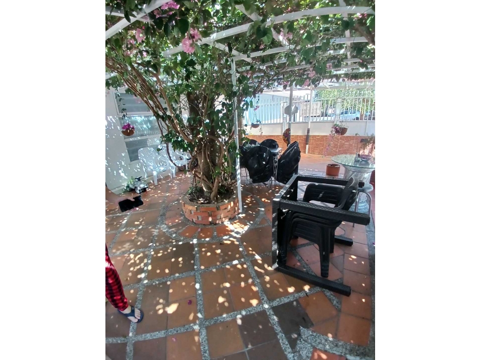 Venta de casa independiente Los Nogales