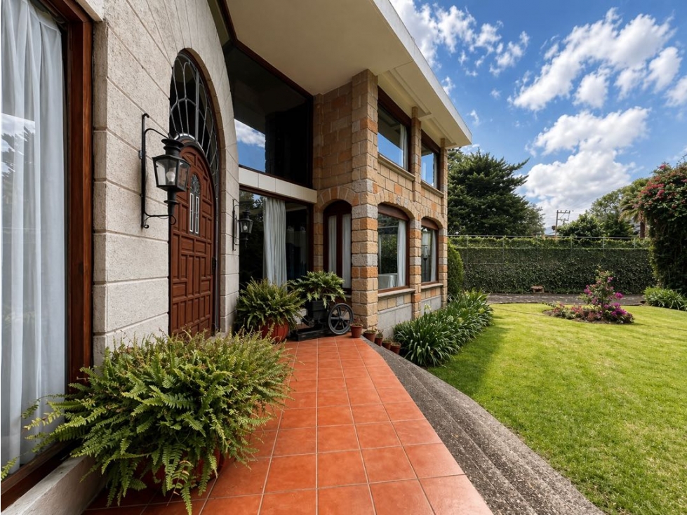 VENTA DE CASA |JARDIN Y ALBERCA | CLUB DE GOLF AVANDARO — foto 3