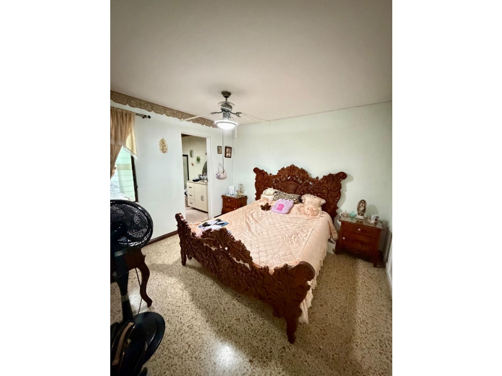 Venta de casa lote El Nogal cerca de av 33 — foto 4