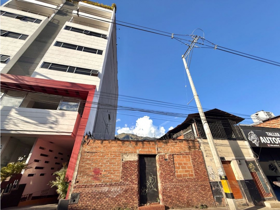 VENTA DE CASA LOTE EN BARRIO PRADO - CERCA AL PARQUE PRINCIPAL DE BELL — foto 2