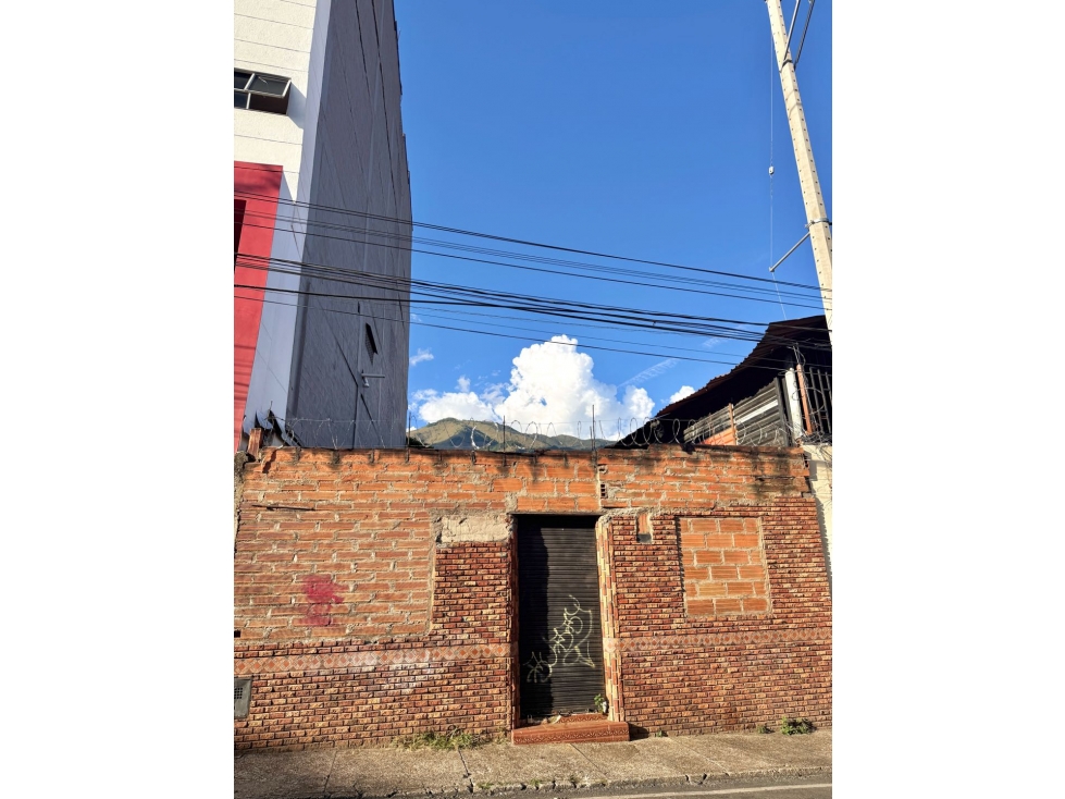VENTA DE CASA LOTE EN BARRIO PRADO - CERCA AL PARQUE PRINCIPAL DE BELL — foto 5