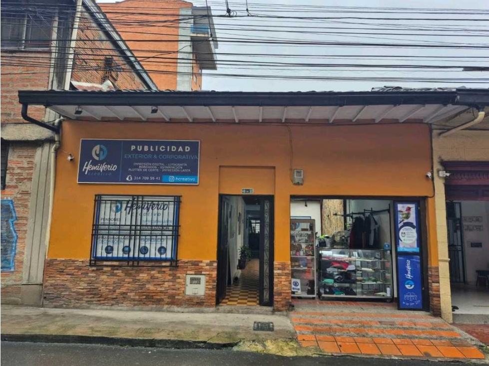VENTA DE CASA LOTE EN CALDAS, SECTOR PARQUE PRINCIPAL - 1