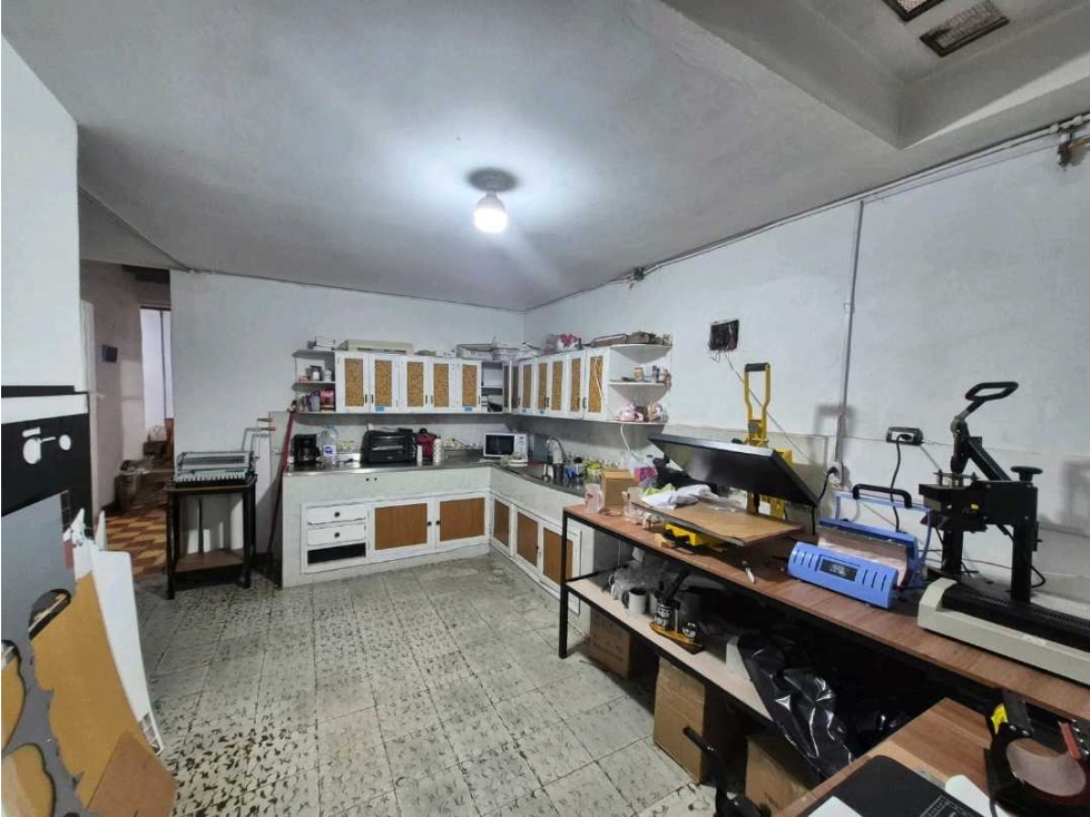 VENTA DE CASA LOTE EN CALDAS, SECTOR PARQUE PRINCIPAL - 4