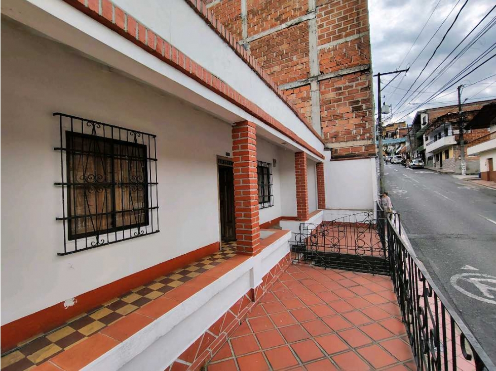 VENTA DE CASA LOTE EN LA ESTRELLA A 3 CUADRAS DEL PARQUE PRINCIPAL — foto 3