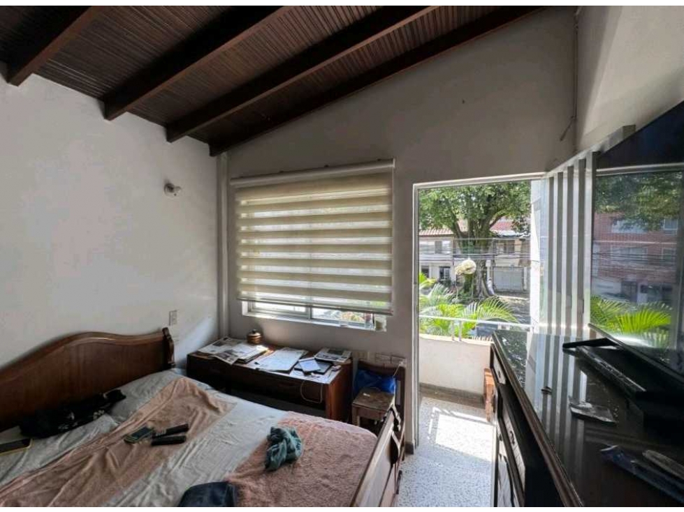 VENTA DE CASA LOTE EN LAURELES SECTOR ESTADIO. — foto 4