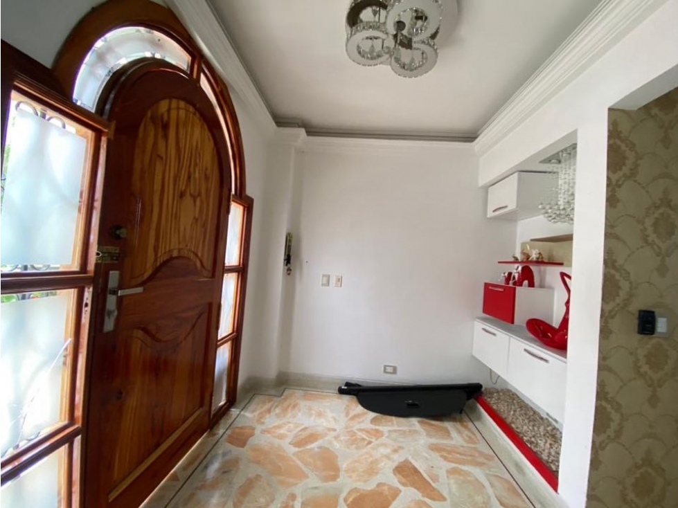 VENTA DE CASA EXTERNA DE TRES PISOS BOSQUES DEL LIMONAR - 1