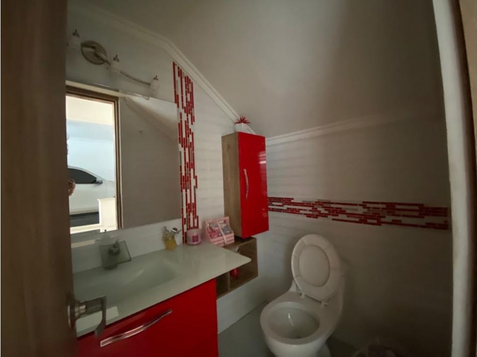 VENTA DE CASA EXTERNA DE TRES PISOS BOSQUES DEL LIMONAR - 3
