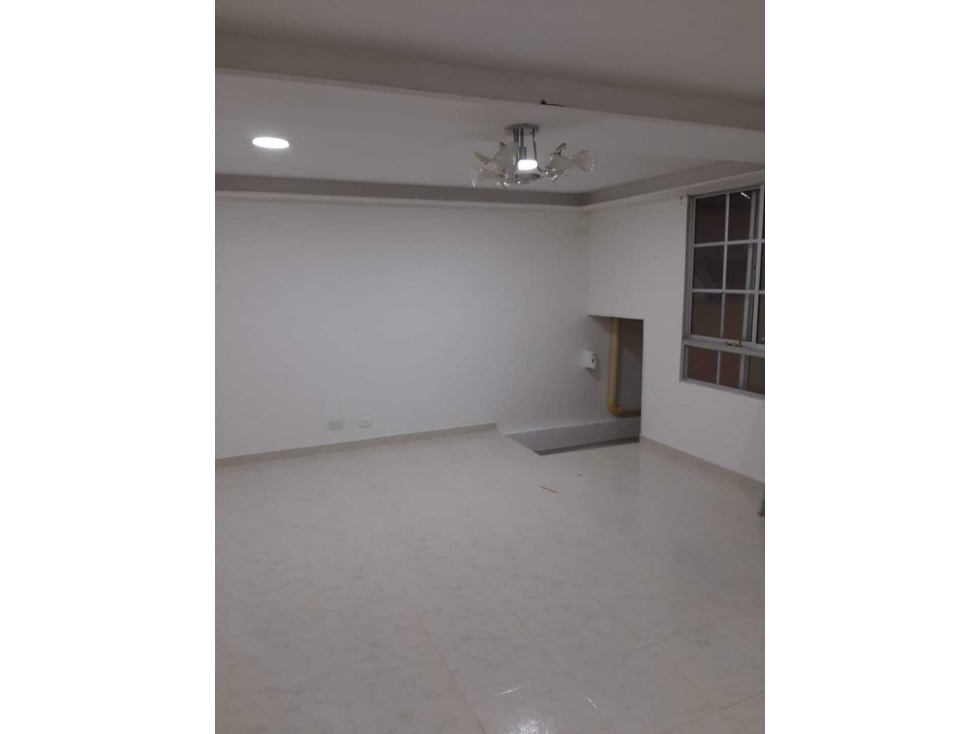 VENTA DE CASA MULTIFAMILIAR EN EL 7 AGOSTO TP — foto 6