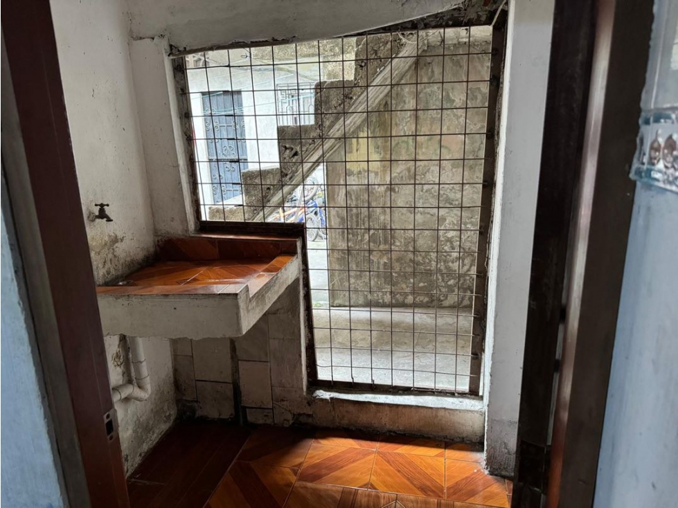 CA004 Venta de casa Multifamiliar en Milagro - 2