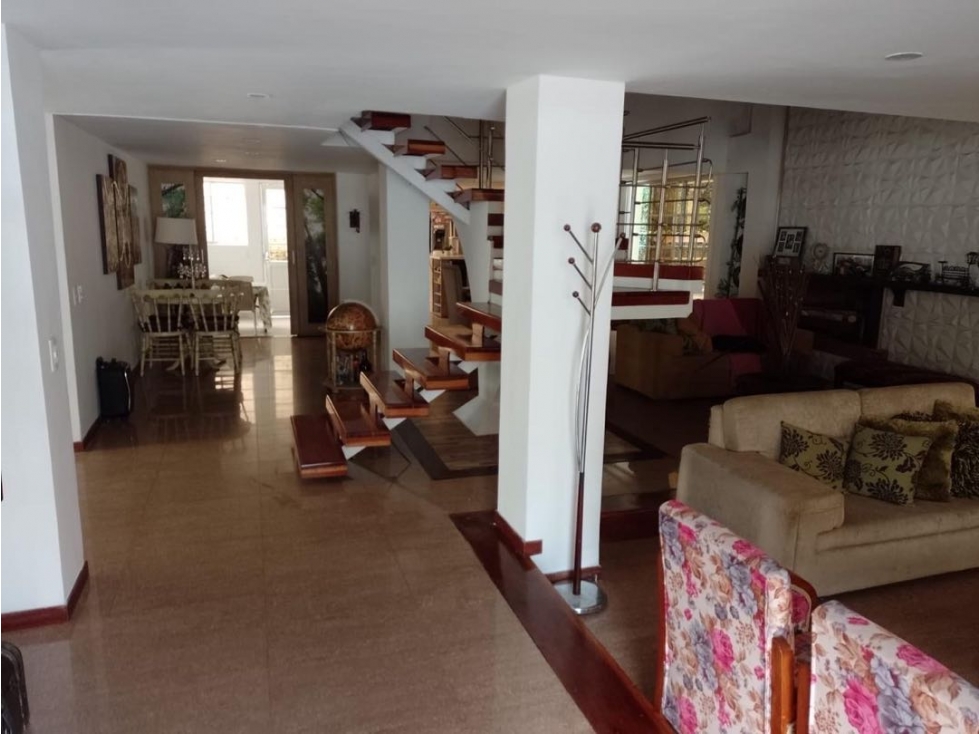 VENTA DE CASA NORTE SECTOR PROFESIONALES — foto 5
