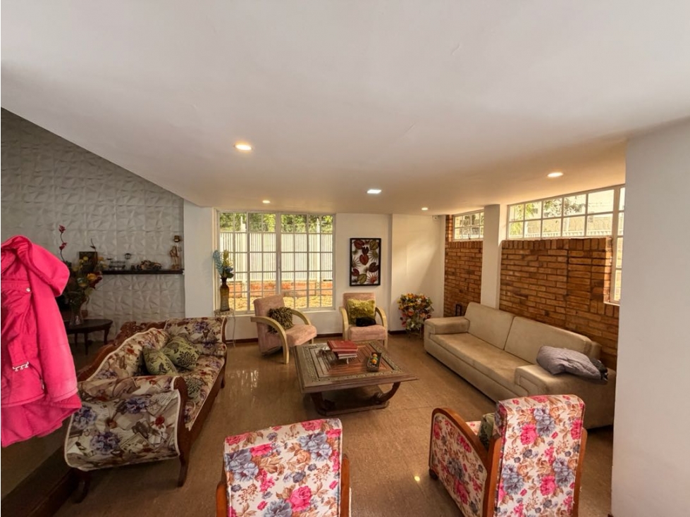 VENTA DE CASA NORTE SECTOR PROFESIONALES — foto 4