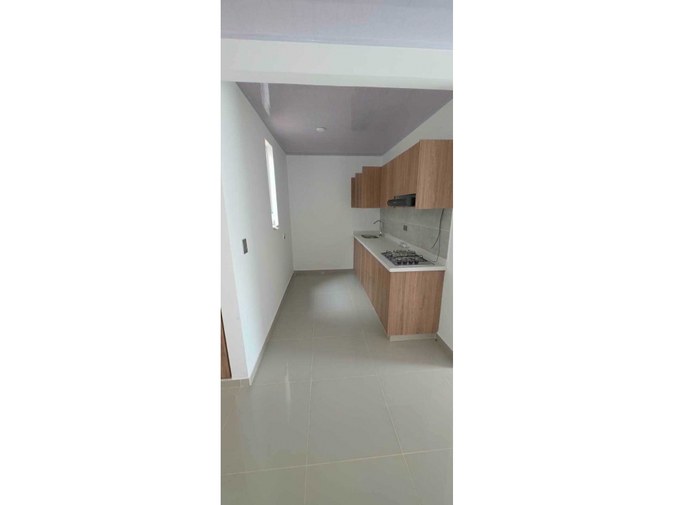 VENTA DE CASA NUEVA CARTAGO — foto 3