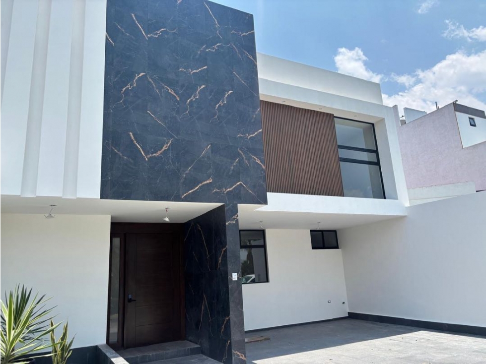 Venta de Casa Nueva en Fraccionamiento Residencial La Moraleja