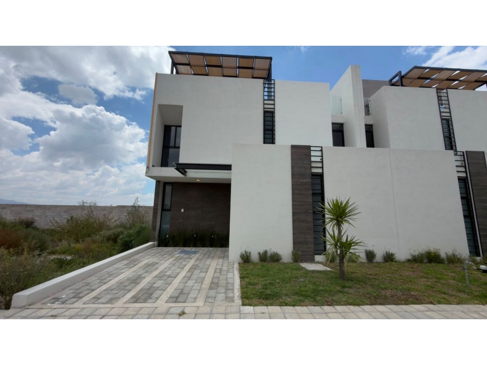 Venta de casa nueva en fraccionamiento Rincon de Sur