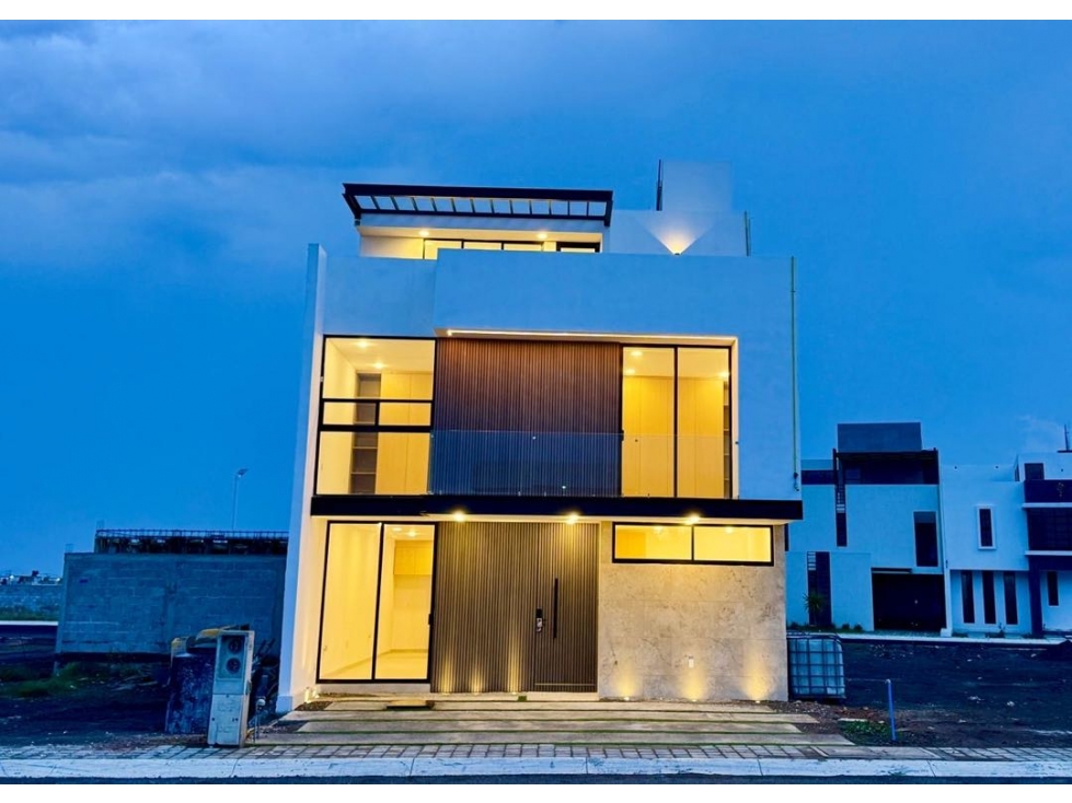 Venta de casa nueva en Rincon del Sur cerca explanada