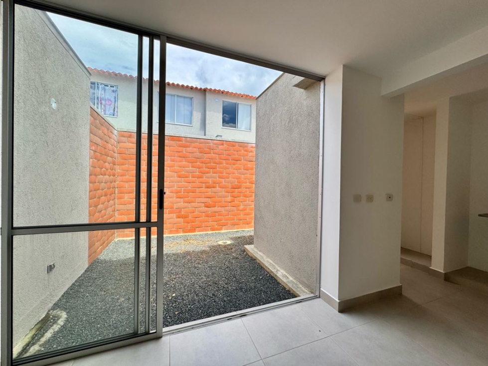 Venta de Casa Para Estrenar en Ciudad Country Jamundi — foto 4