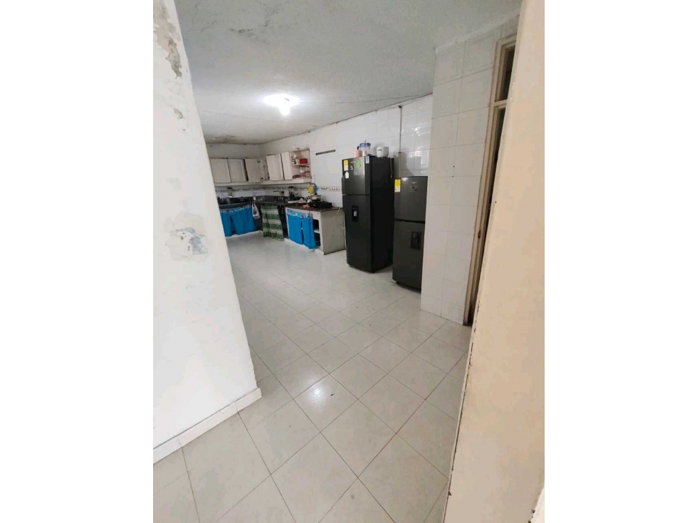VENTA DE CASA PARA REFORMAR EN EL BARRIO LIMONAR EN EL SUR DE CALI — foto 5