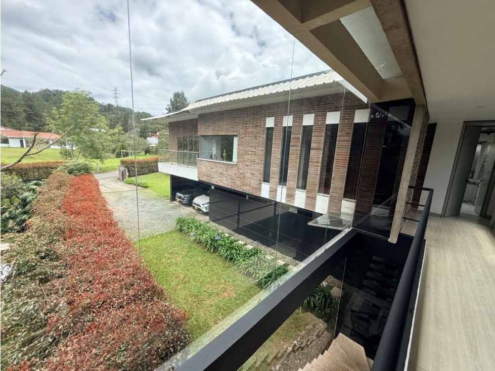 VENTA DE CASA. PARCELACIÓN. ALTO DEL ESCOBERO