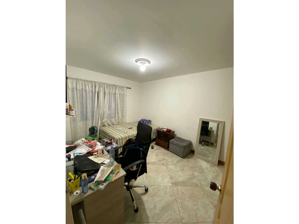 Venta de casa PH segundo piso en la Floresta, Medellín — foto 5