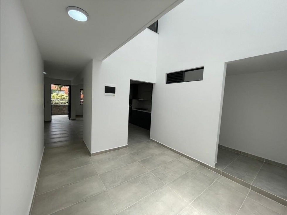 ¡VENTA DE CASA REMODELADA EN BELÃN MIRAVALLE! — foto 3