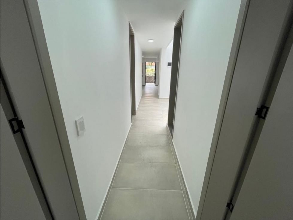 ¡VENTA DE CASA REMODELADA EN BELÃN MIRAVALLE! — foto 5