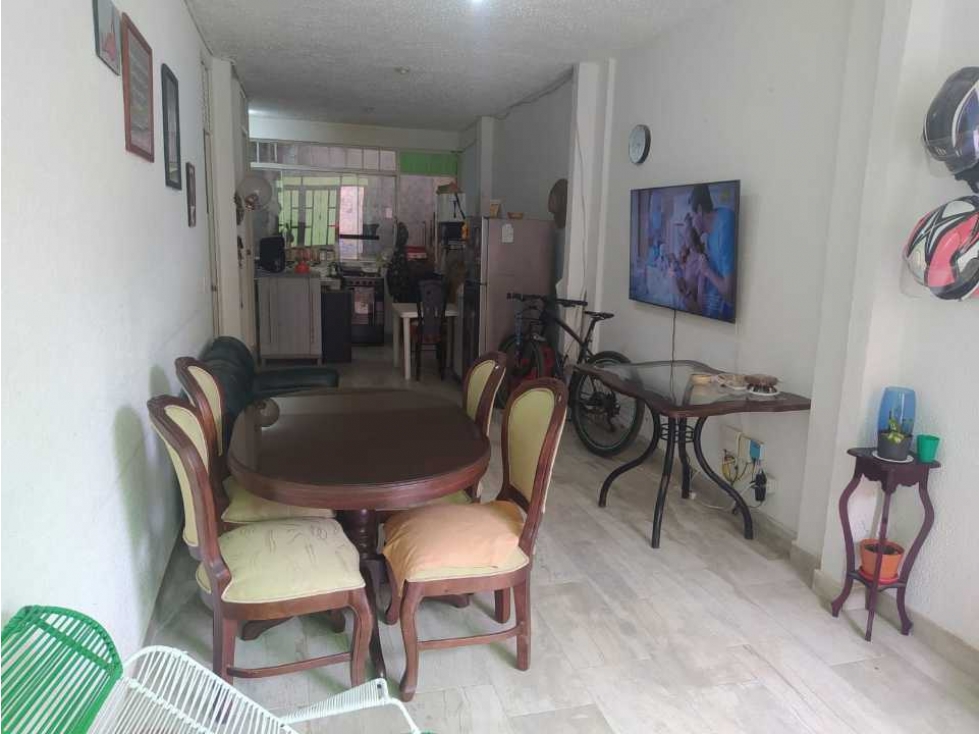 Venta de casa rentable de 180 M2 en 380 mill en La Mesa Cund, Col