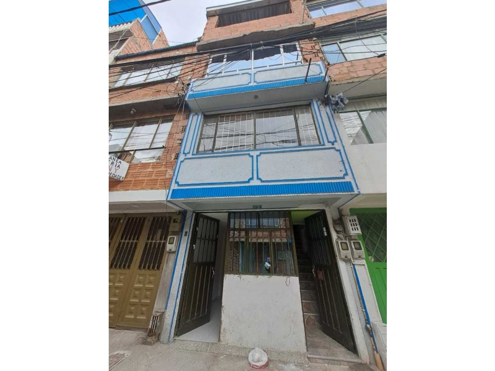 VENTA DE CASA RENTABLE EN CIUDAD BOLIVAR ARBORIZADORA BAJA — foto 2
