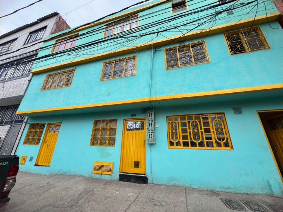 VENTA DE CASA RENTABLE EN EL BARRIO CLAS ROMA KENNEDY - BOGOTÁ