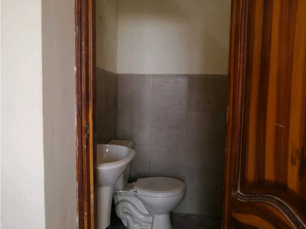 VENTA DE CASA RENTERA - 4