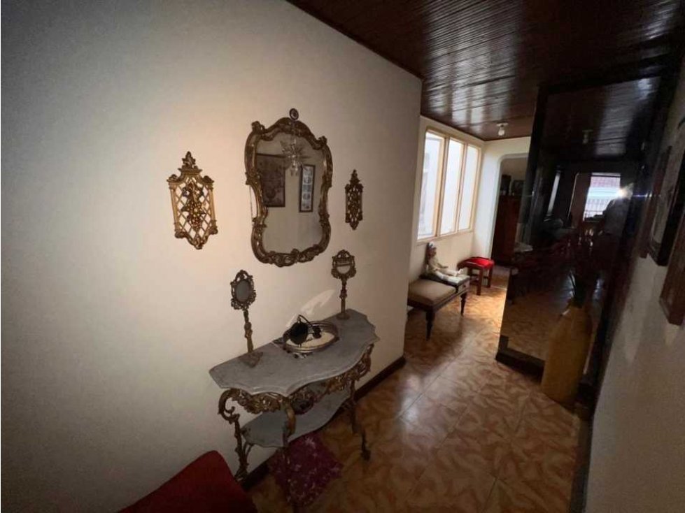 VENTA DE CASA SECTOR BARRIO GRANADA — foto 2