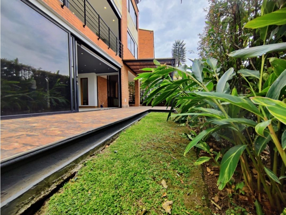VENTA DE CASA SECTOR LA CALLEJA ENVIGADO - 1