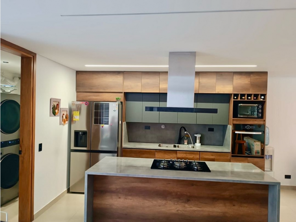 Venta de casa sector la ceja excelente estado