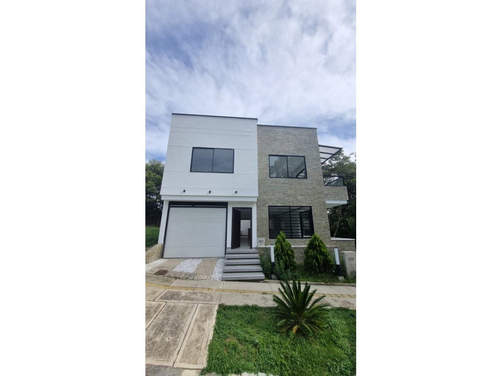 Venta de casa unidad cerrada Llanogrande Rionegro Ant