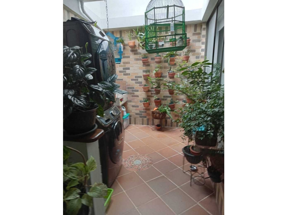 Venta de casa unifamiliar 244m2, Suramérica, Itagüí - 3