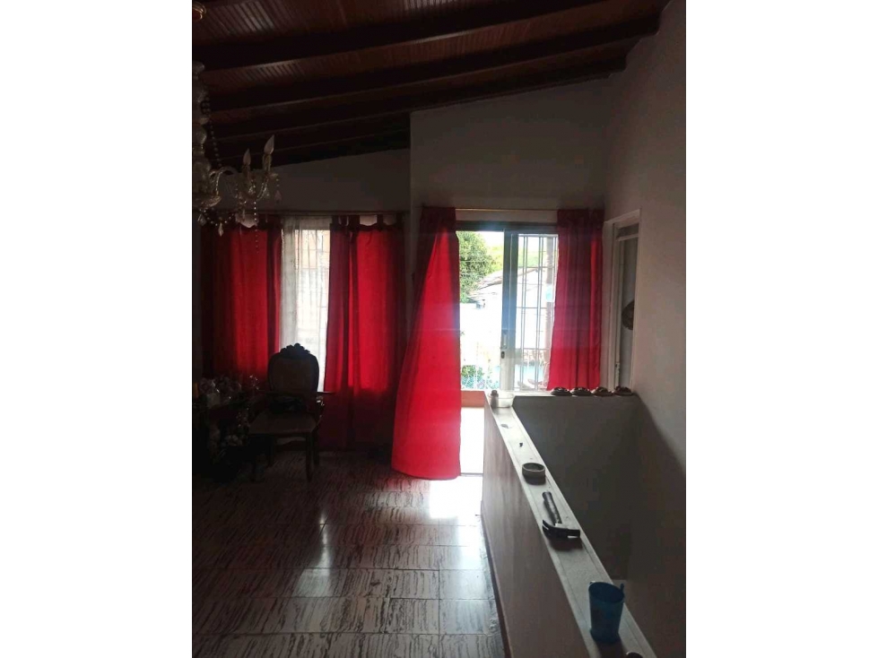 Venta de casa unifamiliar de 2 niveles en Santa Mónica, Medellín — foto 2