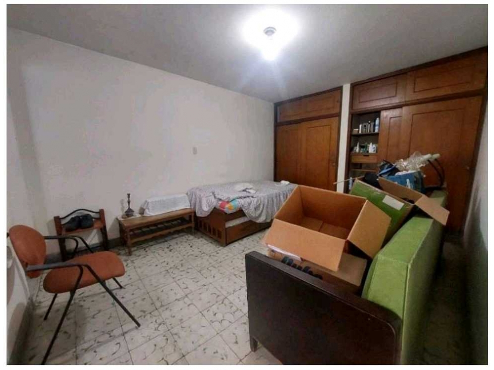 VENTA DE CASA LOTE DE ALTA MIXTURA EN LA CASTELLANA. — foto 4