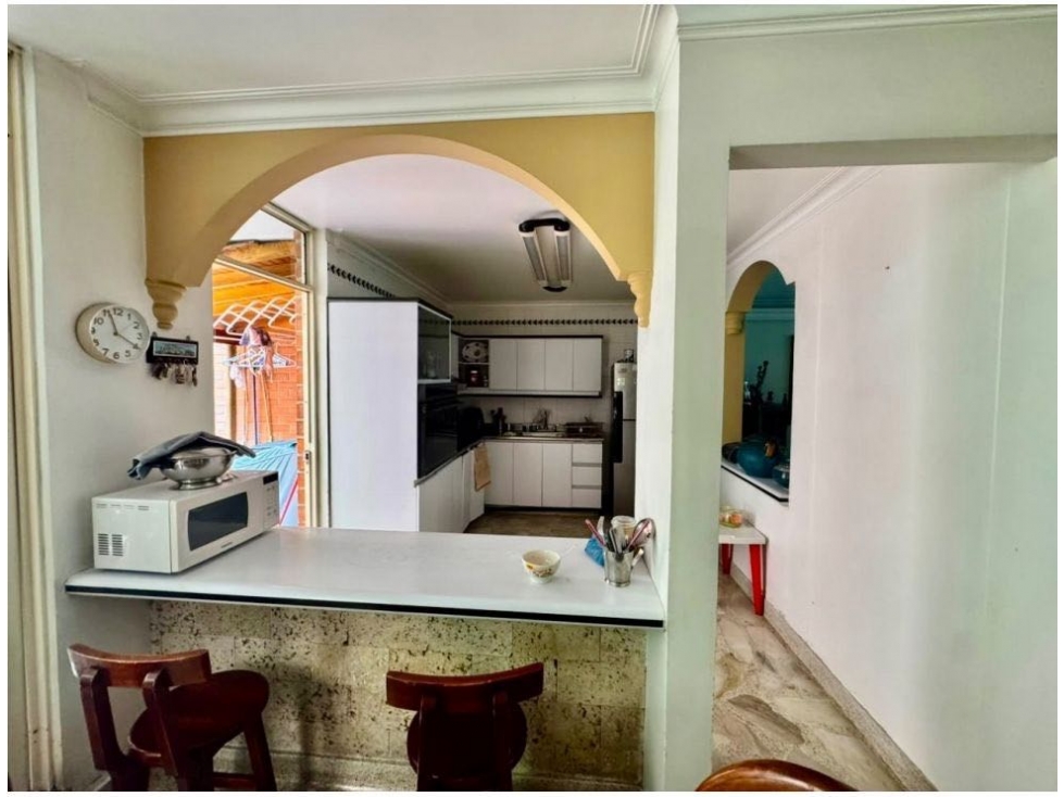 VENTA DE CASA UNIFAMILIAR EN MEDELLÍN-EL ESTADIO-SAN PEDRO Y SAN PABLO — foto 3